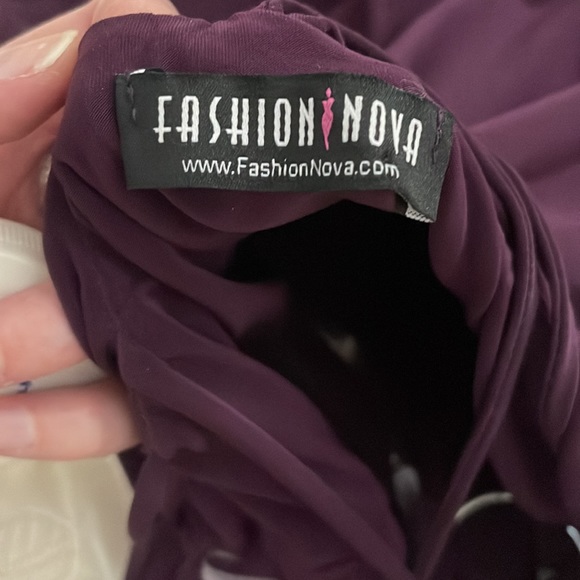 *SALE* Fashion Nova Dress - Picture 5 of 6